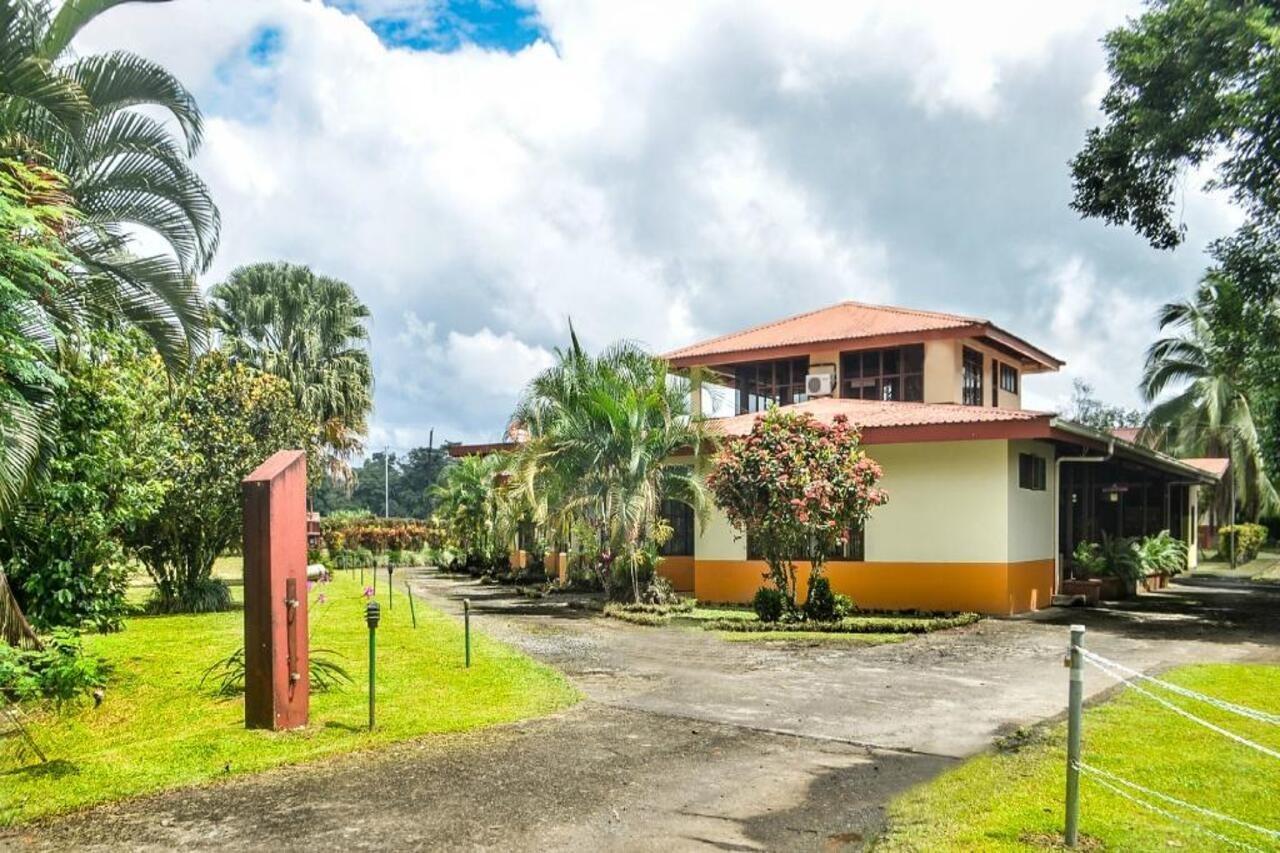 Hotel Befox Adventure La Fortuna Exterior foto